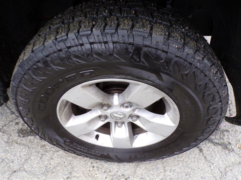 Used 2018 RAM 1500 Express image 42