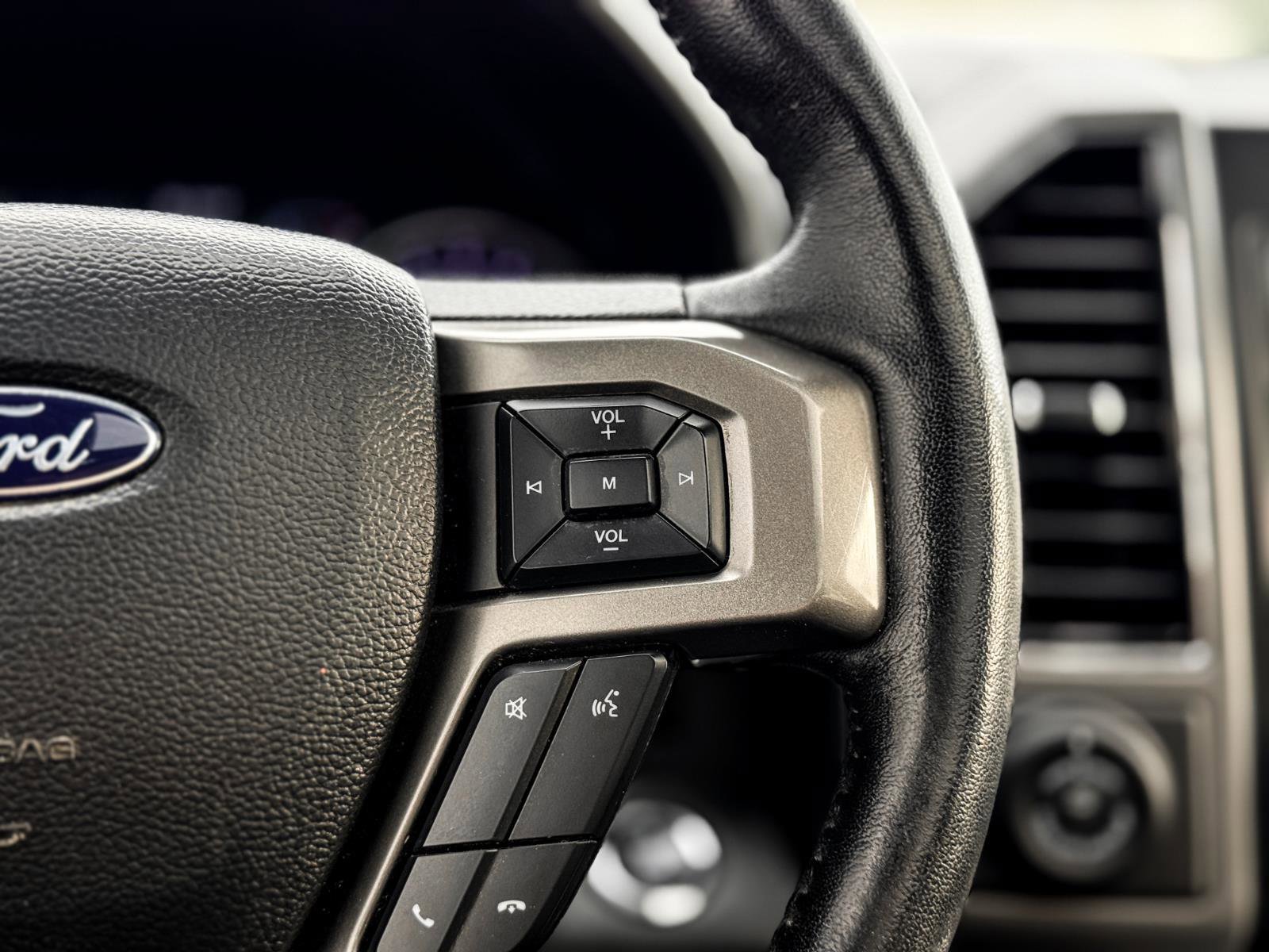 Used 2021 Ford Expedition XLT RWD image 17
