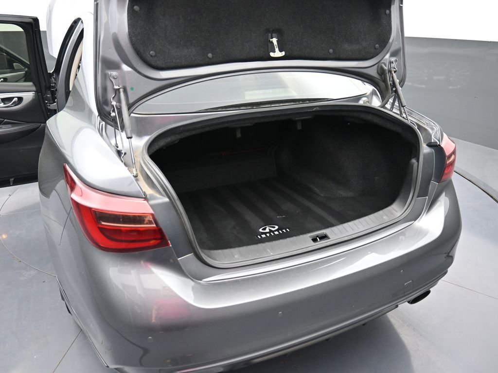 Used 2021 INFINITI Q50 Luxe w/ Seat & Sound Package RWD image 18