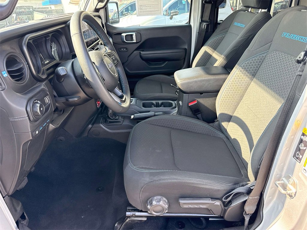 Used 2024 Jeep Wrangler Unlimited Rubicon 4xe image 24