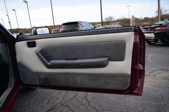 Used 1989 Ford Mustang LX image 40