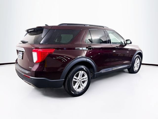Used 2022 Ford Explorer XLT w/ Equipment Group 202A AWD/4WD image 8
