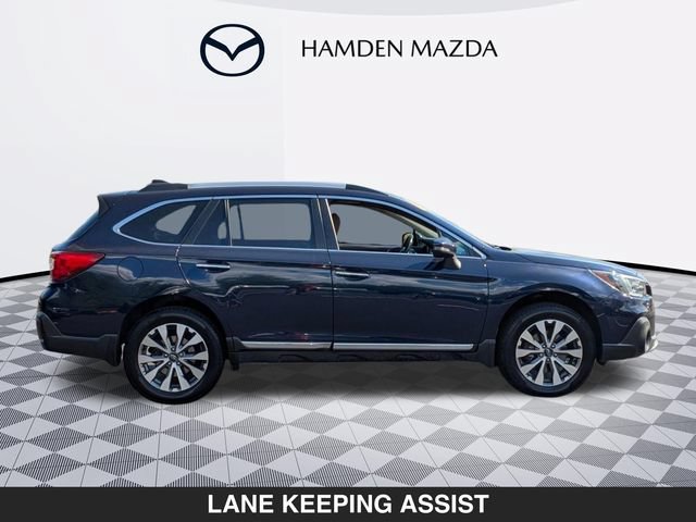 Used 2018 Subaru Outback 2.5i Touring AWD/4WD image 2