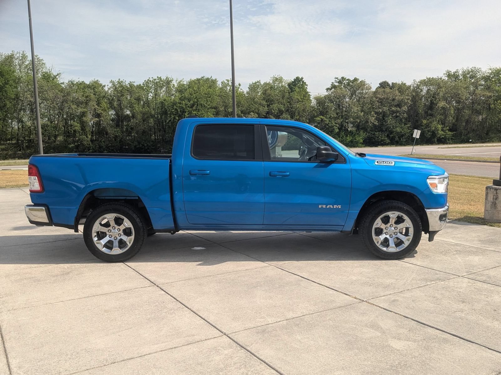 Used 2022 RAM 1500 Big Horn AWD/4WD image 2