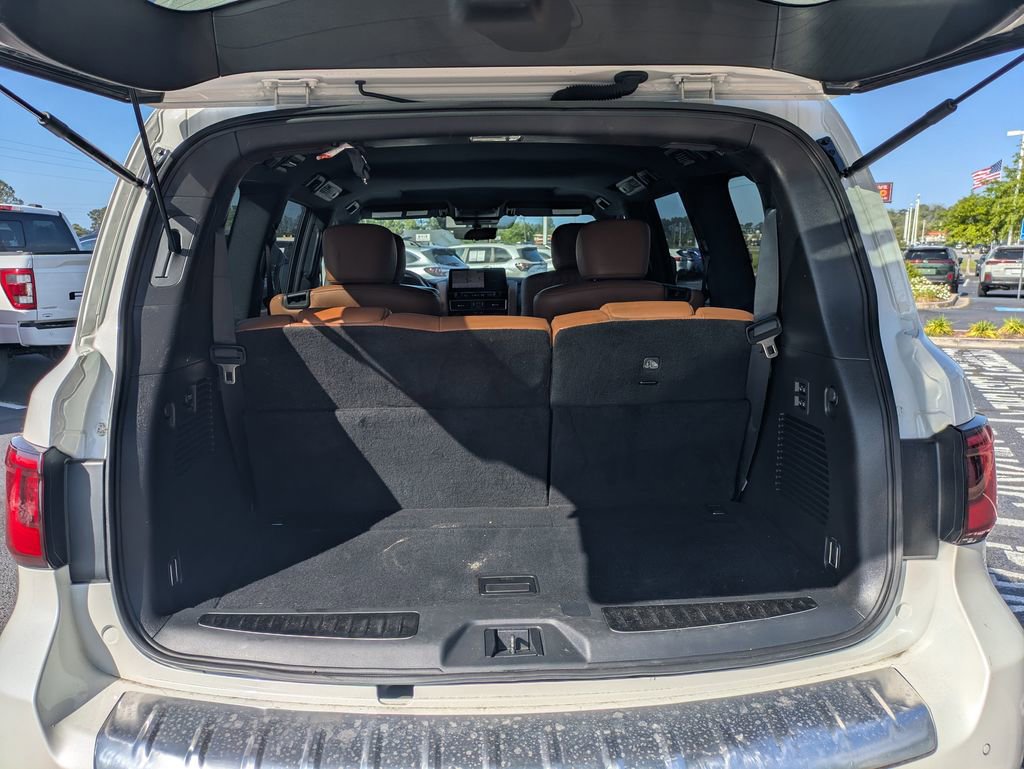Used 2024 INFINITI QX80 Sensory image 14