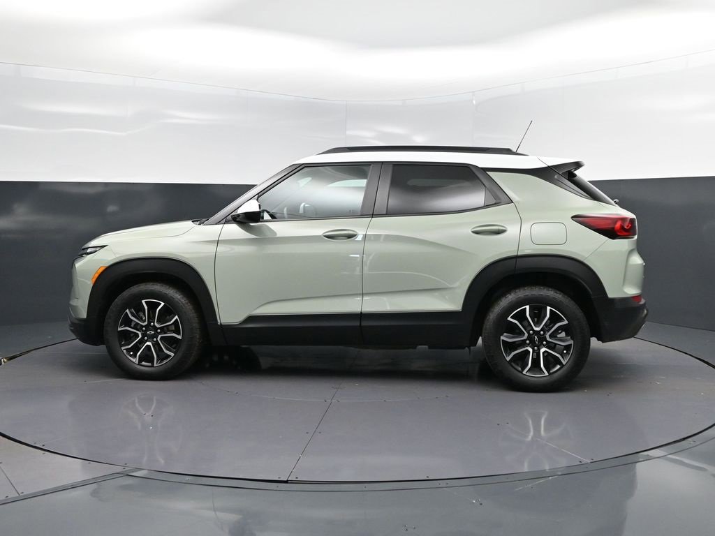 Used 2025 Chevrolet TrailBlazer ACTIV w/ Convenience Package image 4