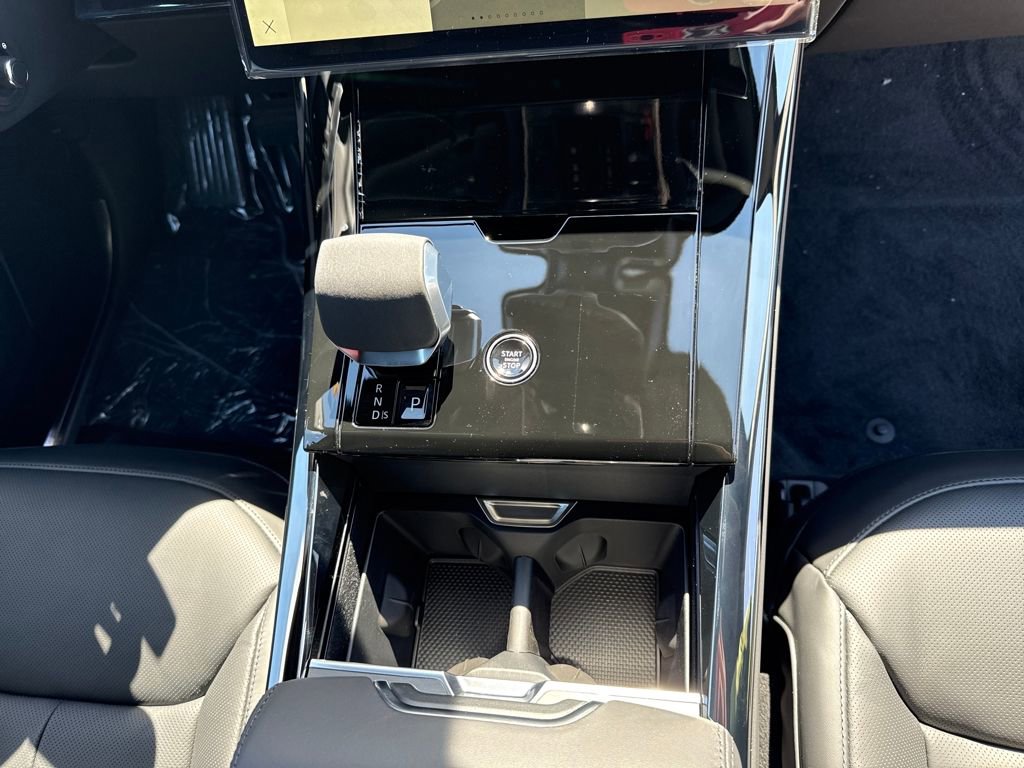 New 2026 Land Rover Range Rover Sport SE image 18