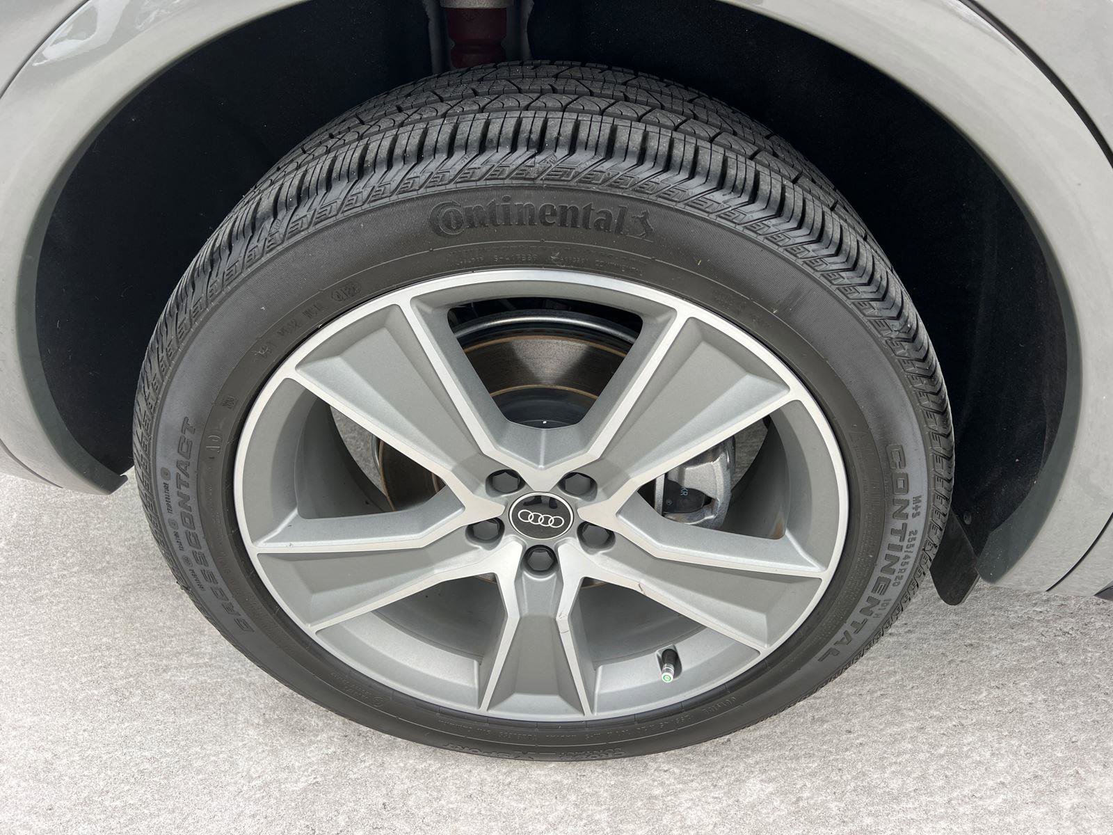 Used 2025 Audi Q5 2.0T Premium image 17