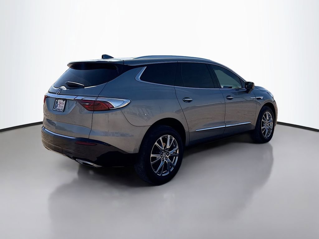 Used 2023 Buick Enclave Essence w/ Experience Buick Package FWD image 7