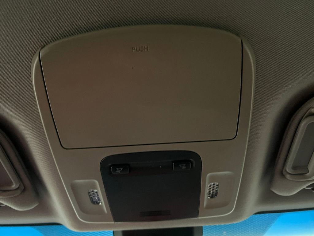 Used 2018 Toyota Camry LE image 23