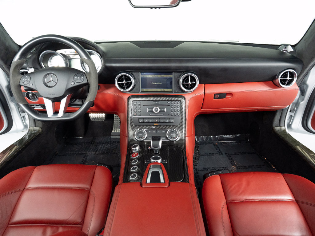 Used 2012 Mercedes-Benz SLS AMG Roadster image 32