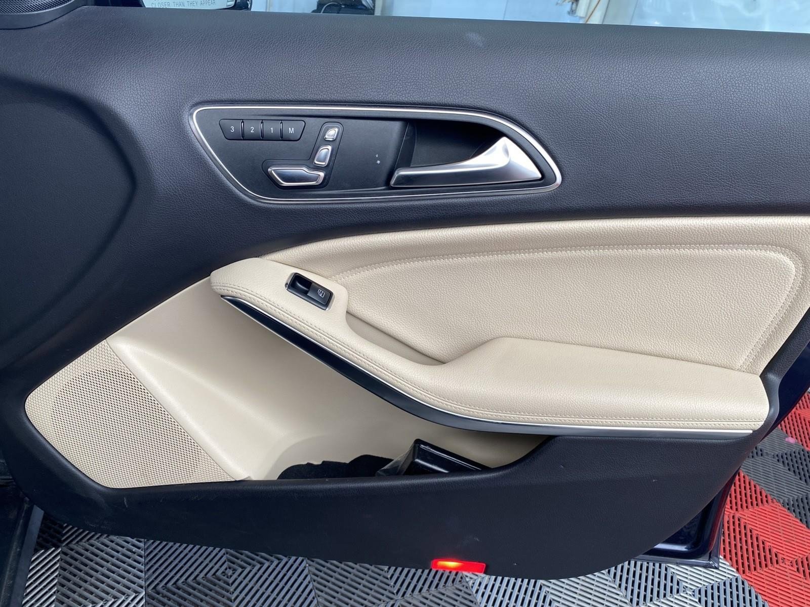 Used 2018 Mercedes-Benz GLA 250 4MATIC image 7
