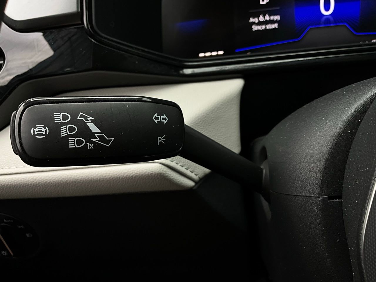 Used 2025 Volkswagen Taos S image 32