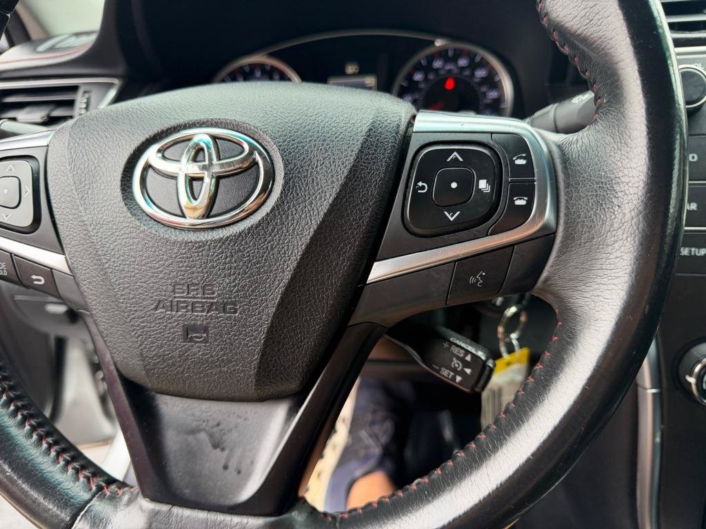 Used 2017 Toyota Camry SE FWD image 34