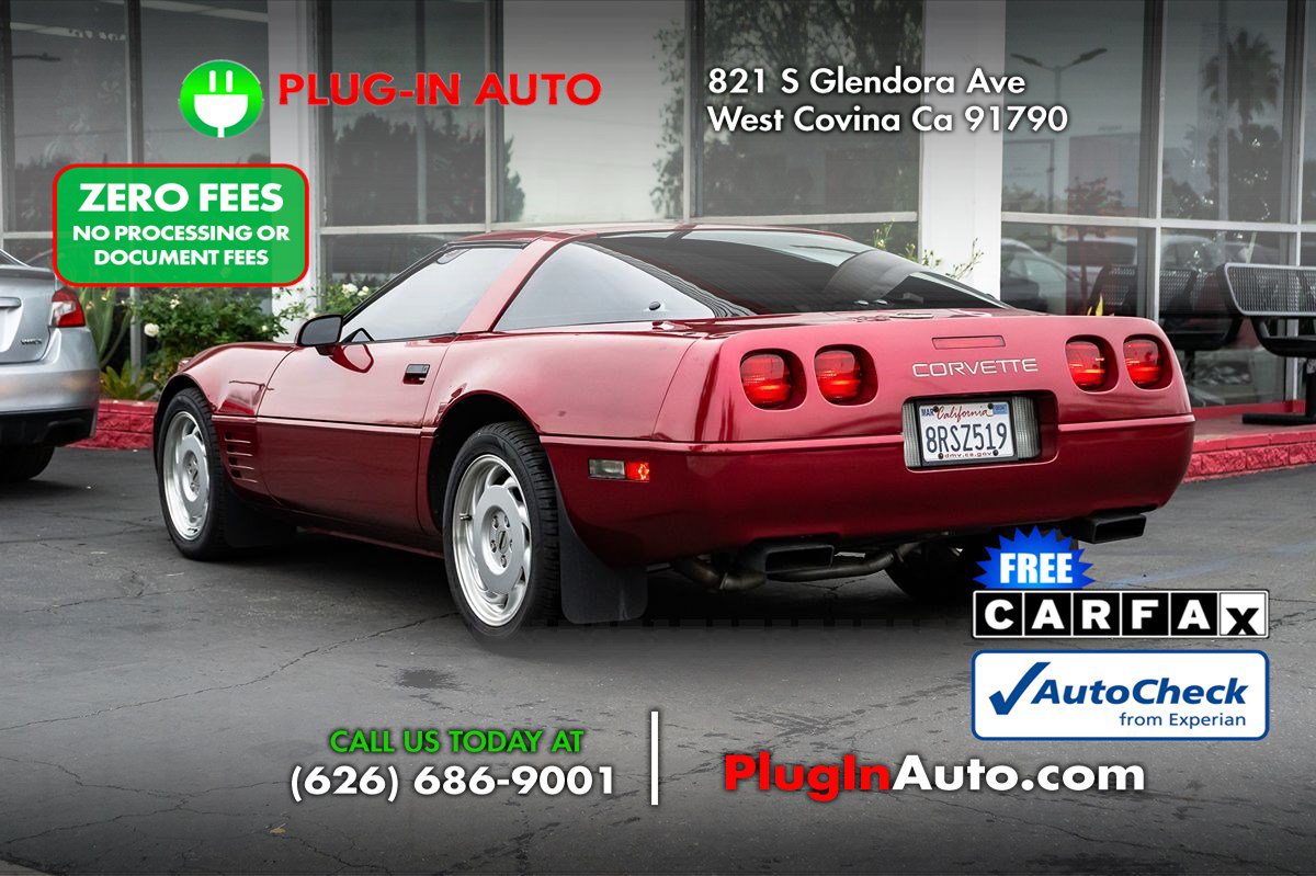 Used 1991 Chevrolet Corvette Coupe RWD image 2