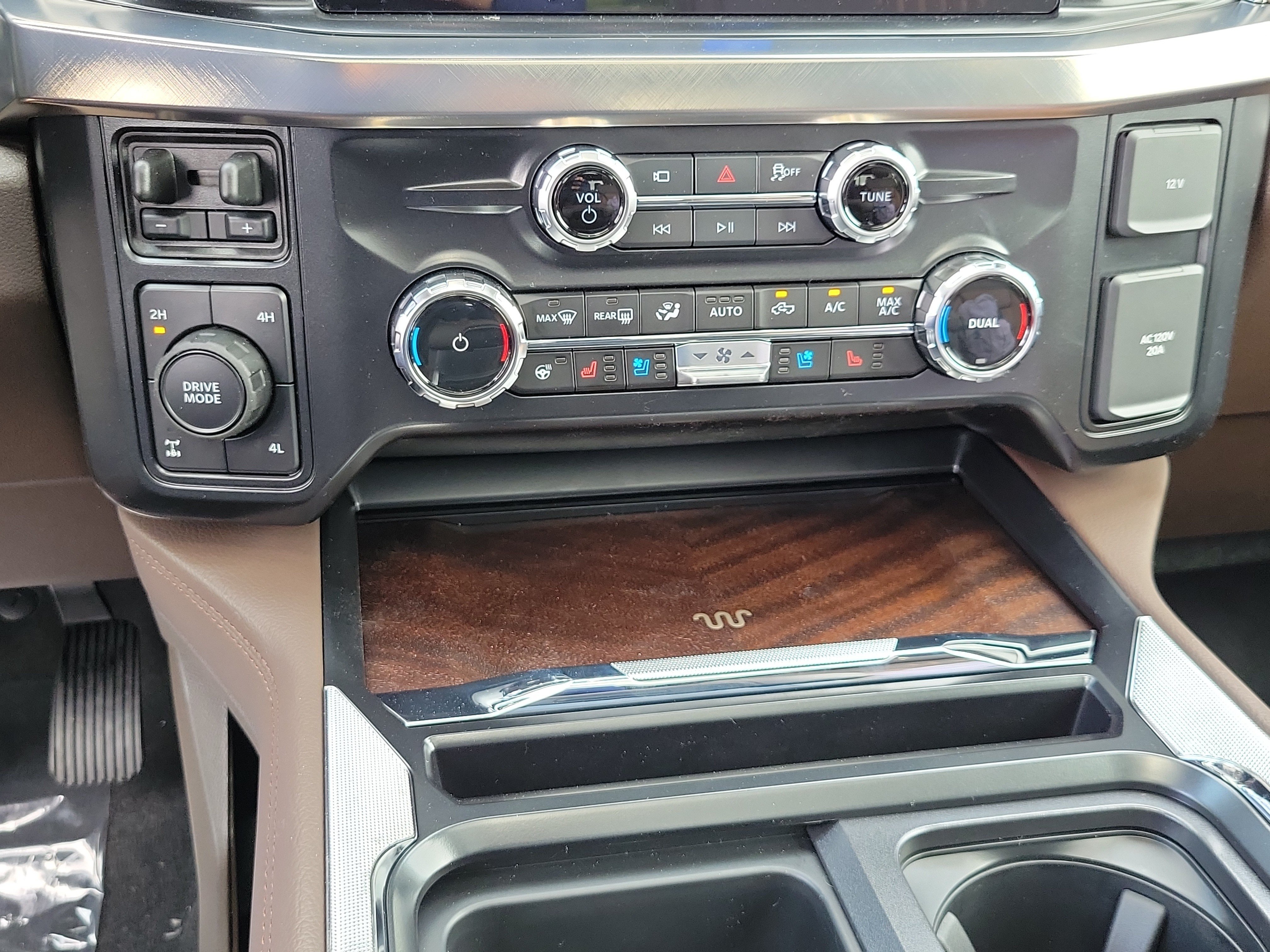 New 2026 Ford F250 King Ranch AWD/4WD image 17