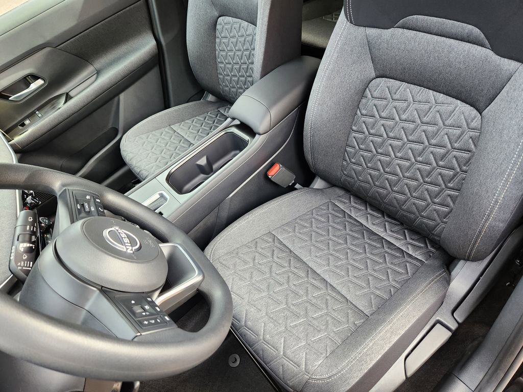New 2026 Nissan Kicks SV w/ SV Premium Package AWD/4WD image 10