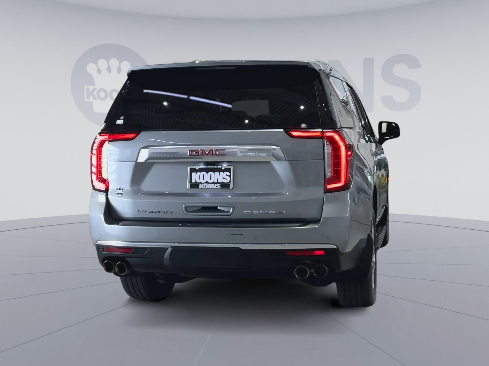 Used 2024 GMC Yukon Denali w/ Advanced Technology Package AWD/4WD image 10