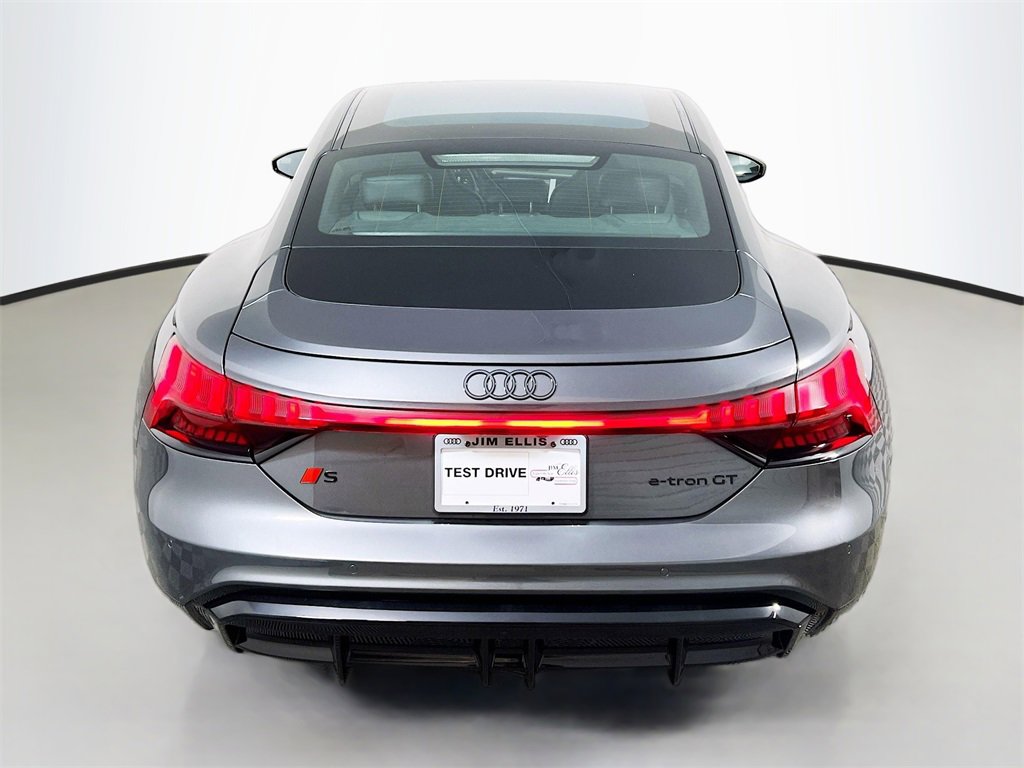 New 2026 Audi S e-tron GT Prestige image 6