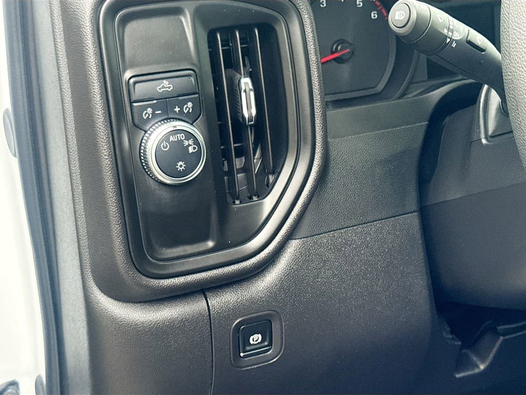 Used 2025 GMC Sierra 1500 Pro w/ Pro Value Package image 10