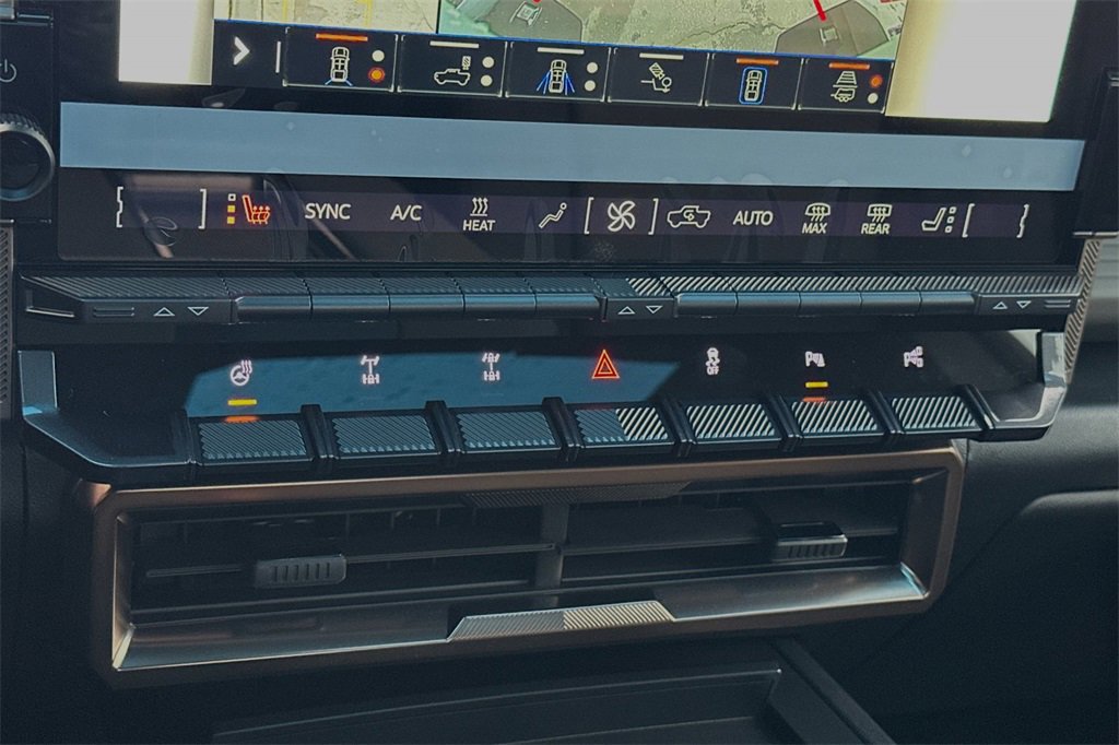 New 2025 GMC Hummer EV 3X w/ Battery Pack, 24 Module Pack image 18