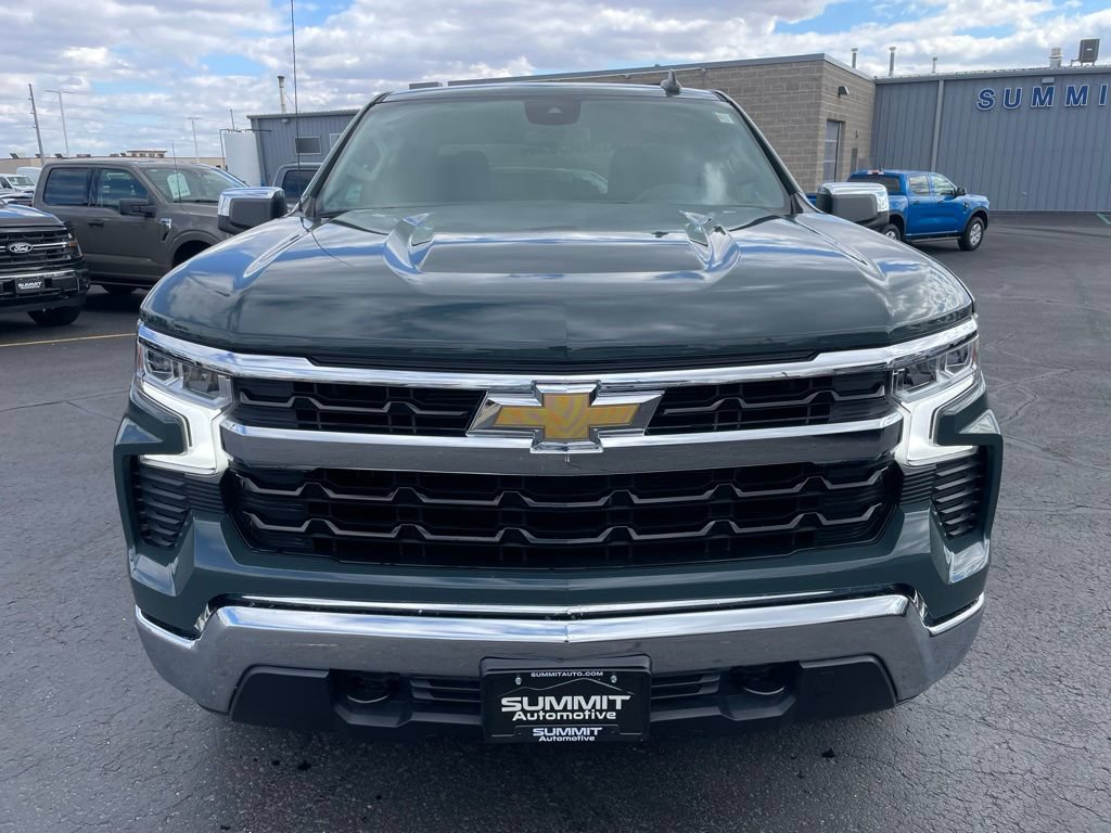 Used 2025 Chevrolet Silverado 1500 LT AWD/4WD image 23