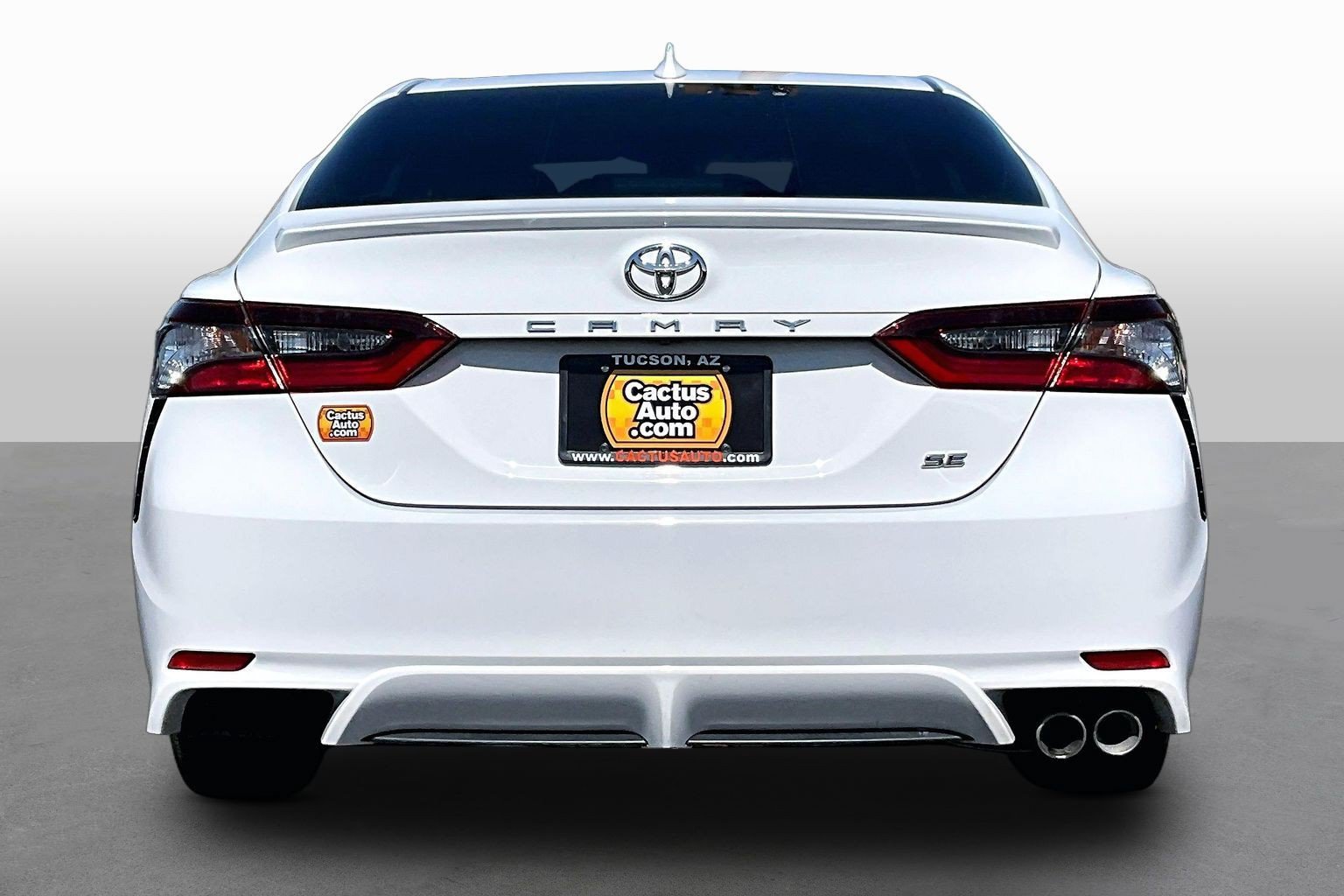 Used 2022 Toyota Camry SE w/ Audio Upgrade Package FWD image 4