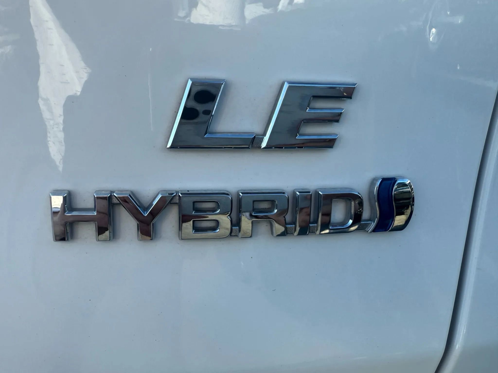 Used 2024 Toyota RAV4 LE image 13