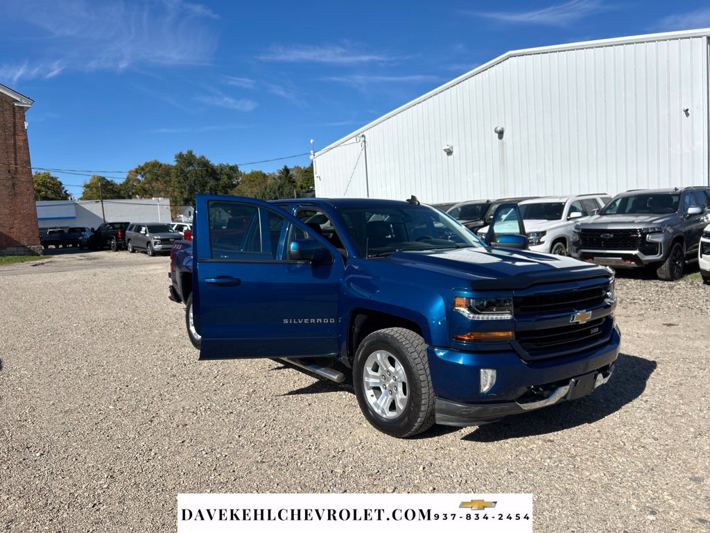 Used 2018 Chevrolet Silverado 1500 LT w/ All Star Edition AWD/4WD image 27