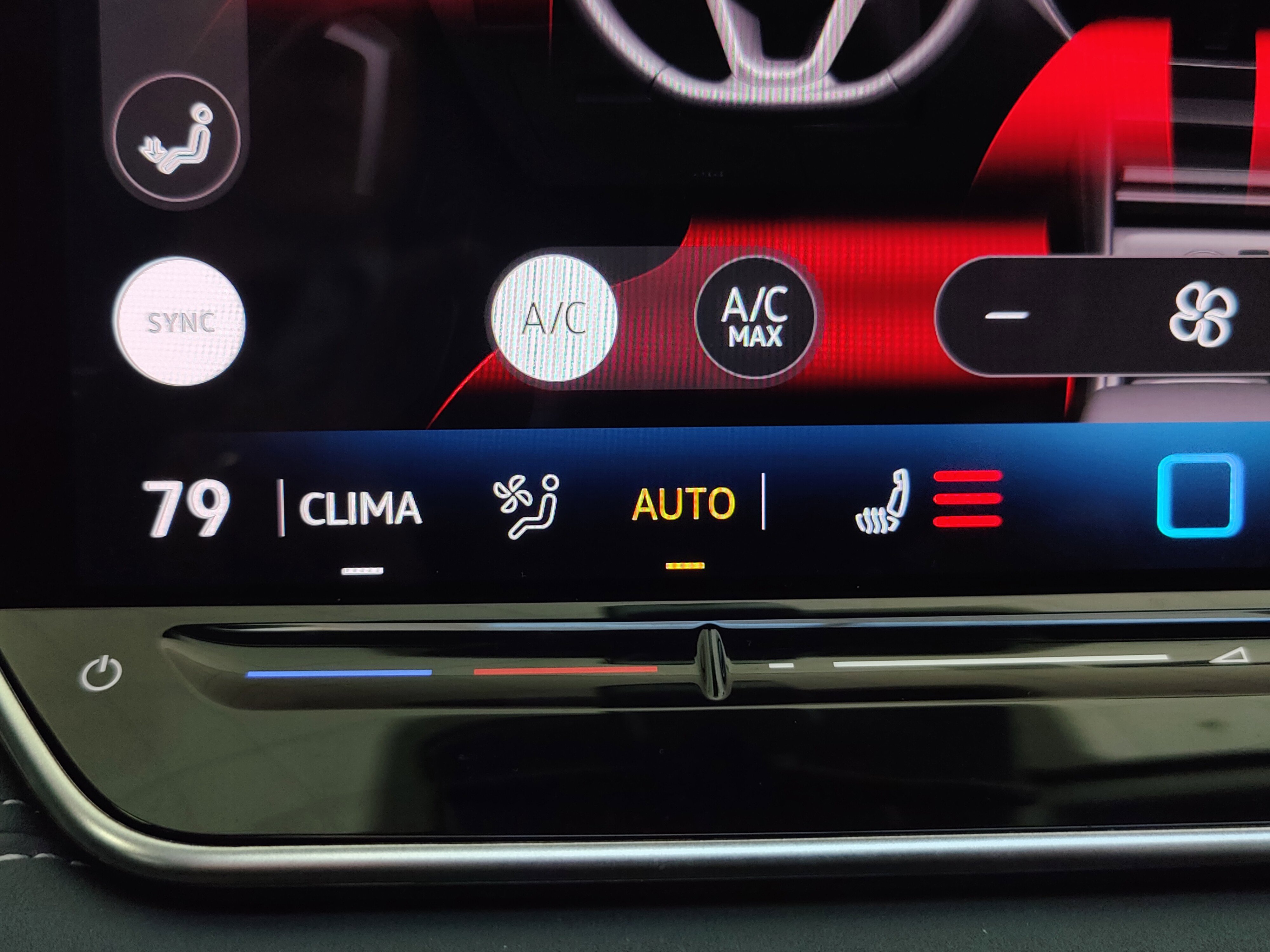 Used 2025 Volkswagen Tiguan SE image 18