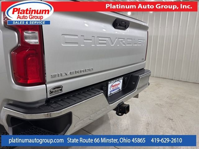 Used 2023 Chevrolet Silverado 3500 LTZ AWD/4WD image 43