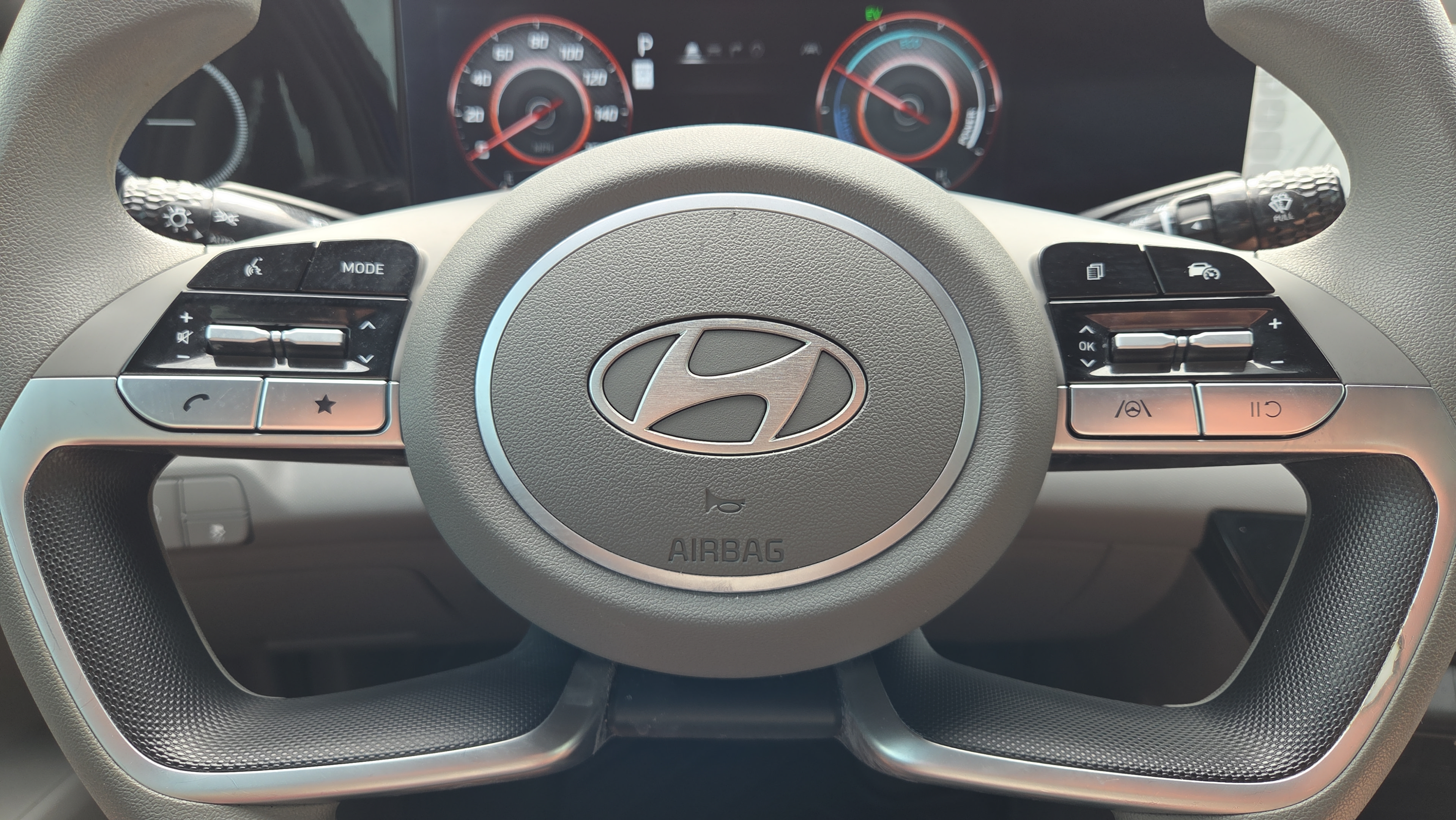 Used 2024 Hyundai Elantra Blue FWD image 32