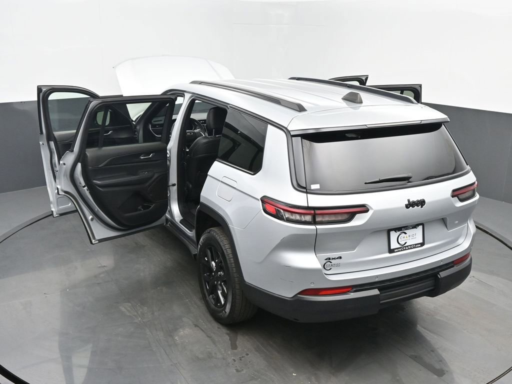 Used 2024 Jeep Grand Cherokee L Laredo image 66