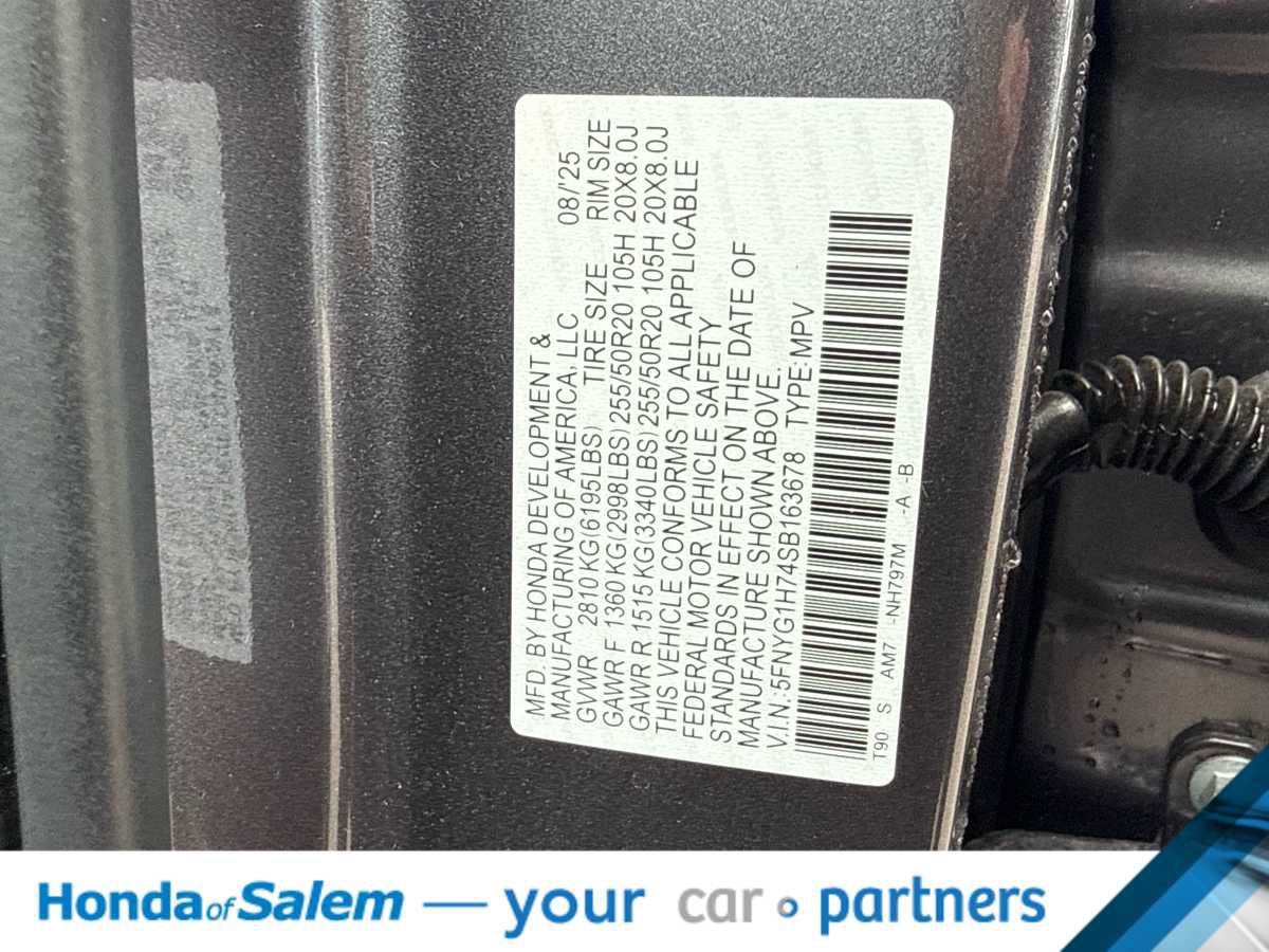 Used 2025 Honda Pilot Touring image 21