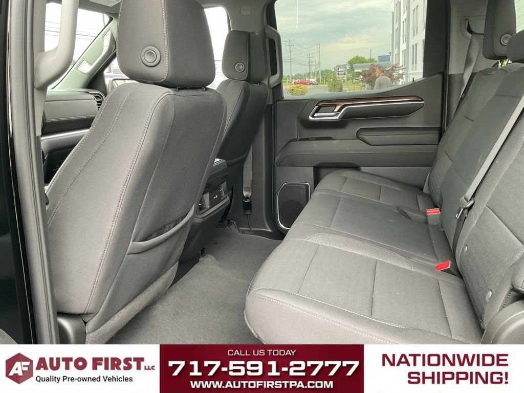 Used 2024 Chevrolet Silverado 1500 LT w/ Z71 Off-Road Package AWD/4WD image 11