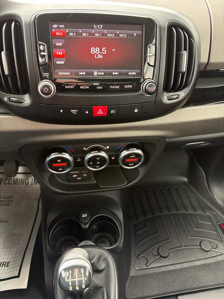 Used 2014 FIAT 500L Trekking w/ Popular Equipment Group FWD image 13