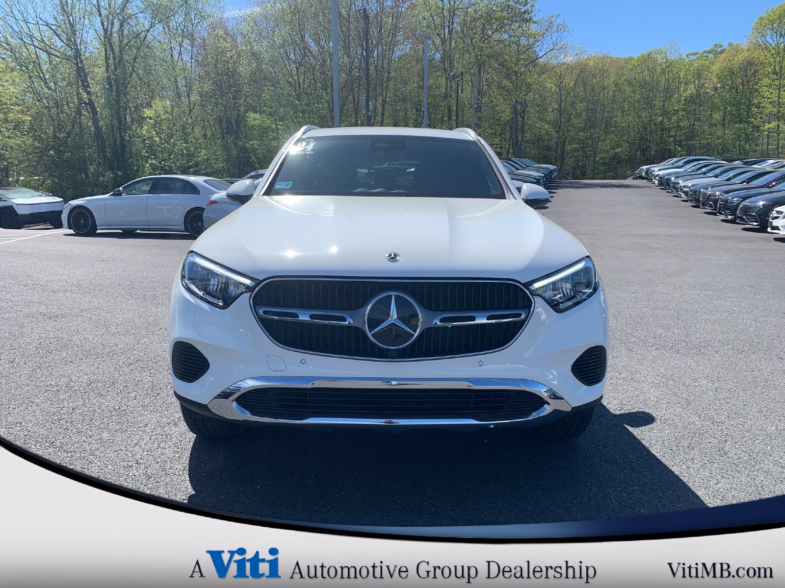 Used 2024 Mercedes-Benz GLC 300 4MATIC image 3