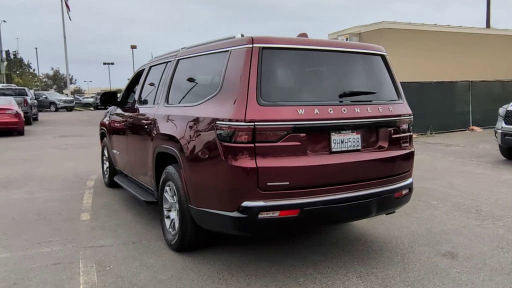 Used 2023 Jeep Wagoneer L 4WD w/ HD Trailer Tow Package image 8