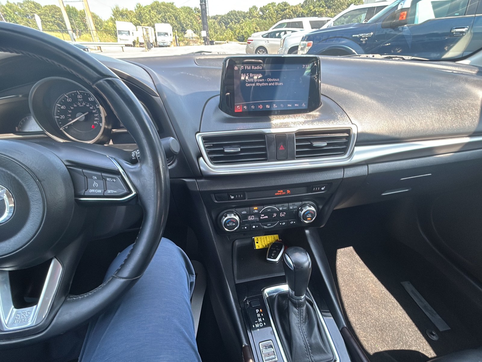 Used 2017 MAZDA MAZDA3 Touring FWD image 16