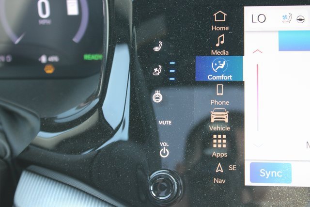 Used 2024 Jeep Wagoneer Launch Edition image 9