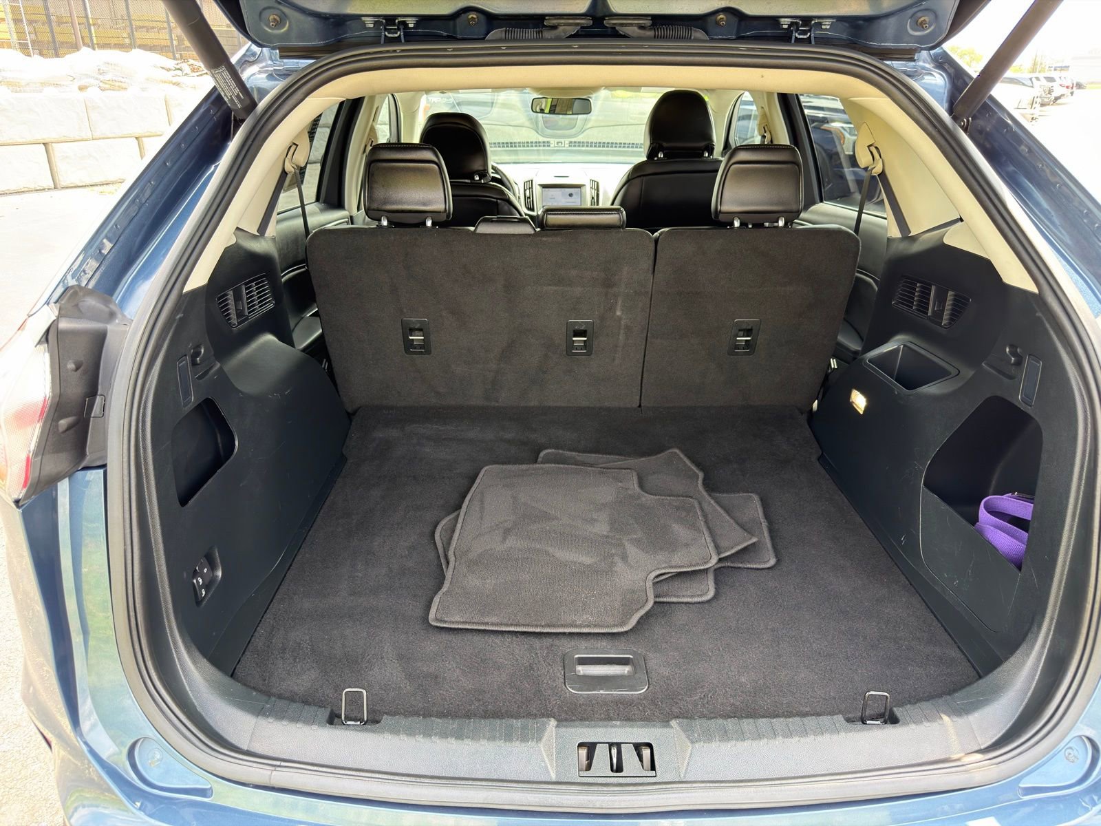 Used 2019 Ford Edge SEL w/ Equipment Group 201A AWD/4WD image 28