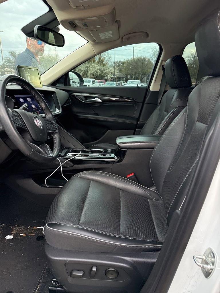 Used 2021 Buick Envision Essence w/ Sport Touring Package image 4