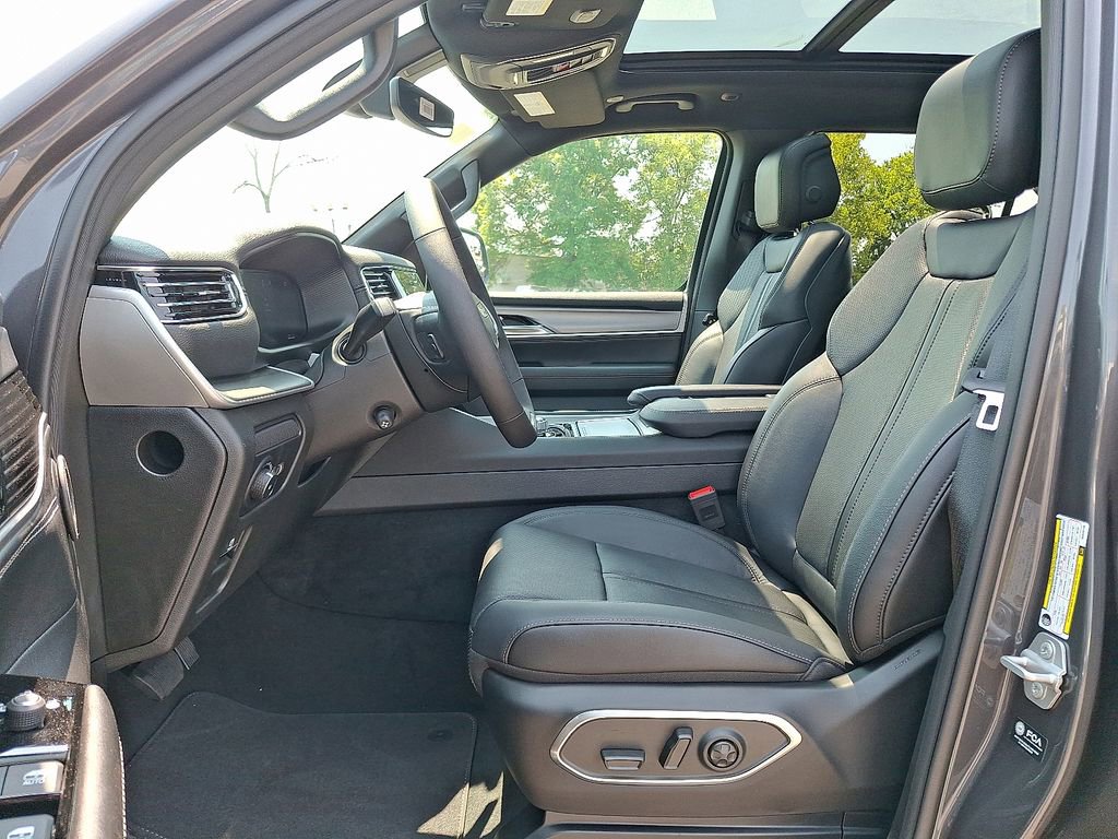 New 2025 Jeep Wagoneer Series II w/ Premium Group I AWD/4WD image 11