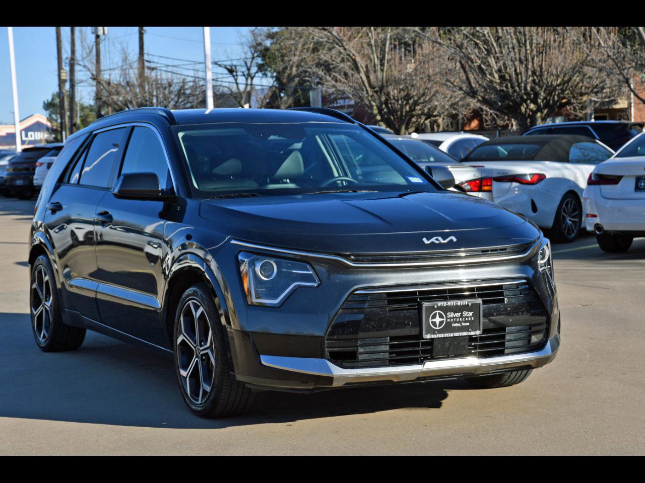 Used 2023 Kia Niro EX Touring