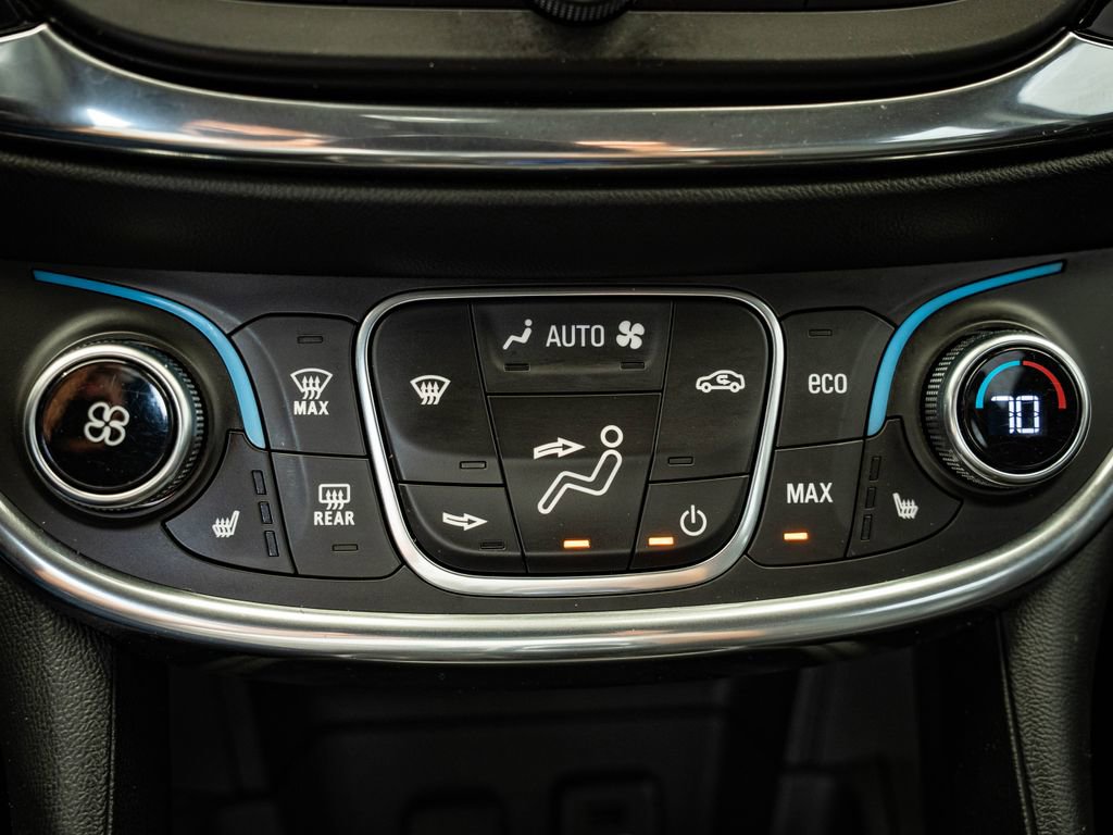 Used 2017 Chevrolet Volt Premier w/ Driver Confidence II Package FWD image 34