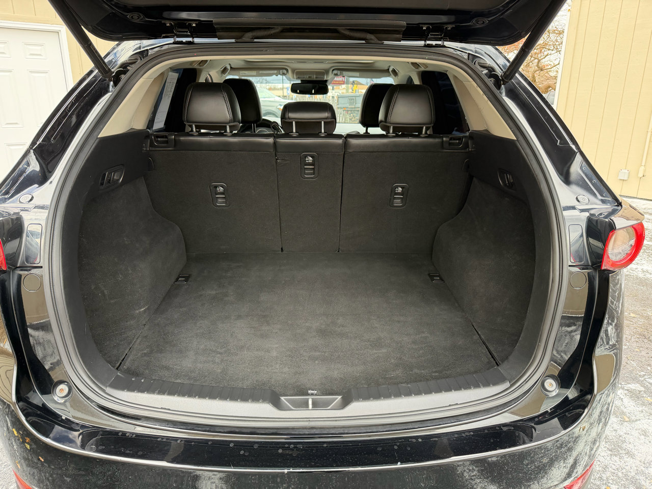 Used 2019 MAZDA CX-5 Touring image 13