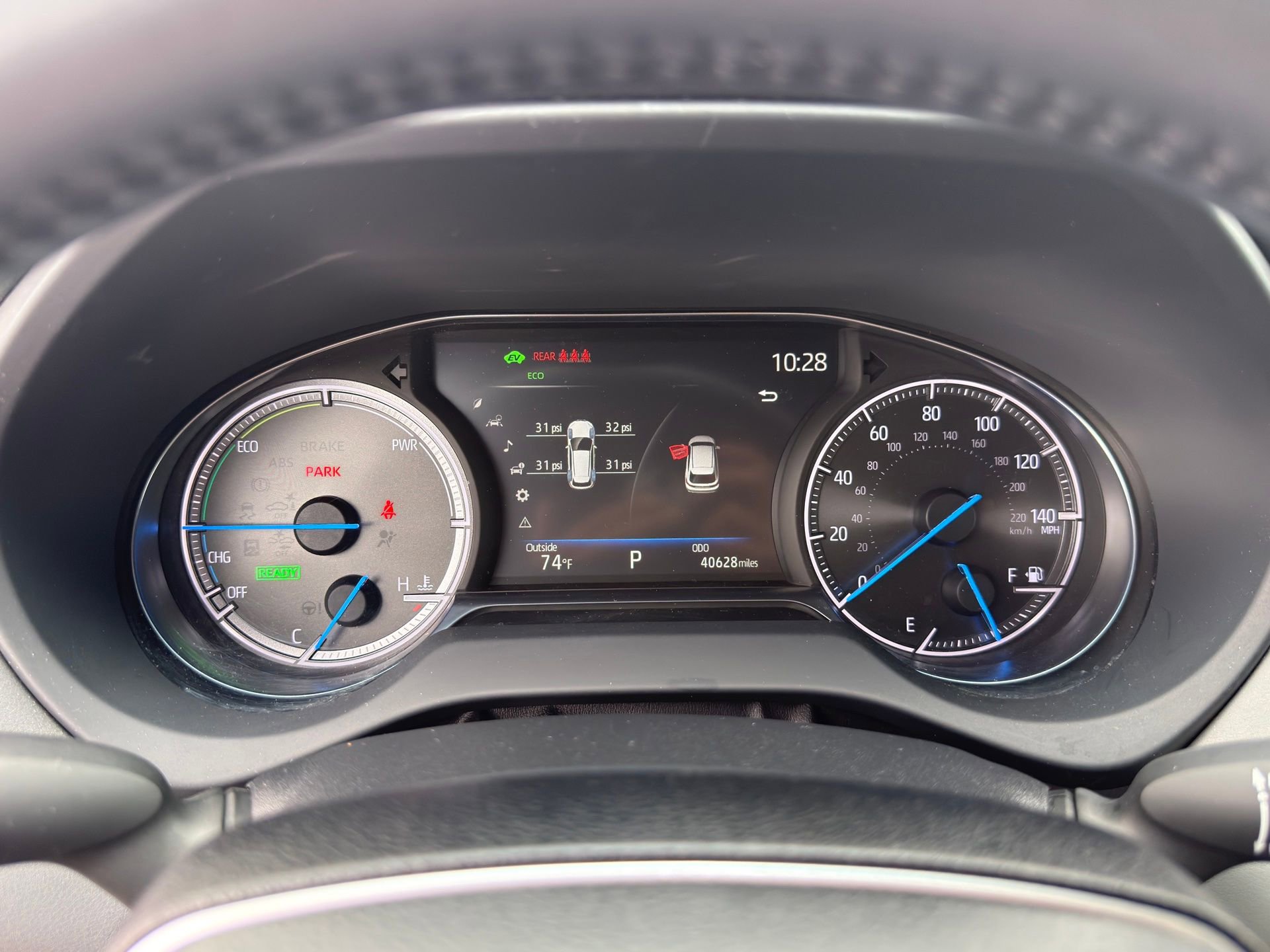 Used 2023 Toyota Venza LE image 18