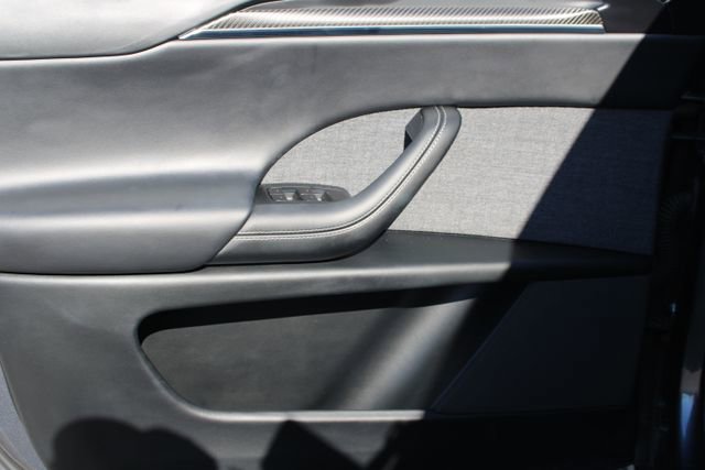 Used 2023 Tesla Model X Plaid image 9