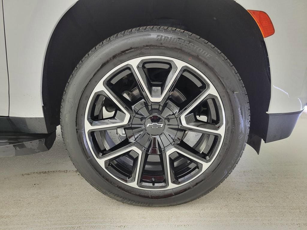 Used 2024 Chevrolet Tahoe RST w/ Luxury Package AWD/4WD image 33