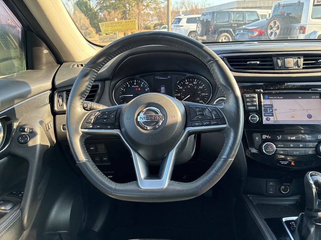 Used 2017 Nissan Rogue SL w/ SL Premium Package image 24